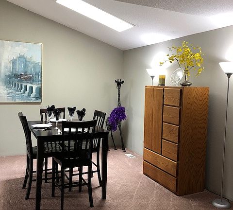 Formal living/dining room