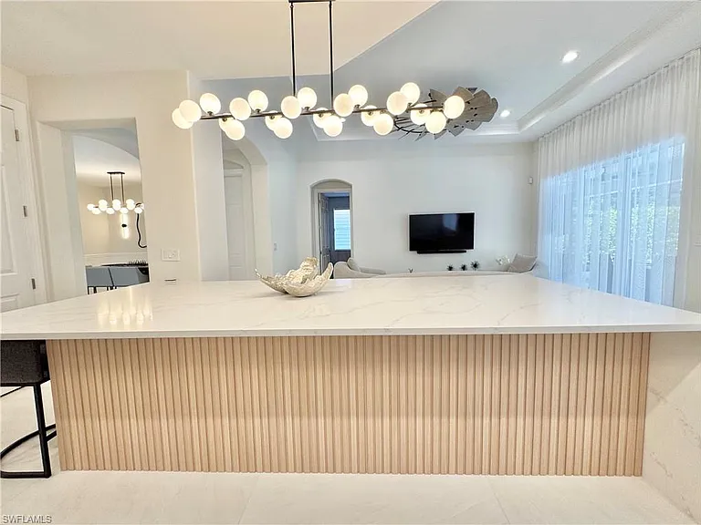 12667 Biscayne Ct — Photo 18