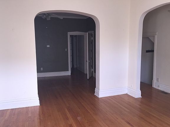 5th image of 1418 W Belle Plaine Ave