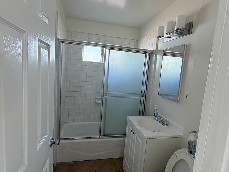 1612 Encino Ave — Photo 6