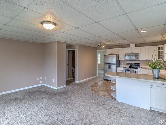 4th image of 5318 N 40th St