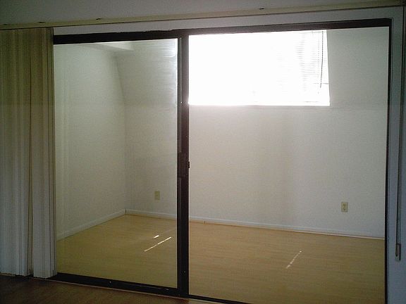 4th image of 527 Pomelo Ave APT B