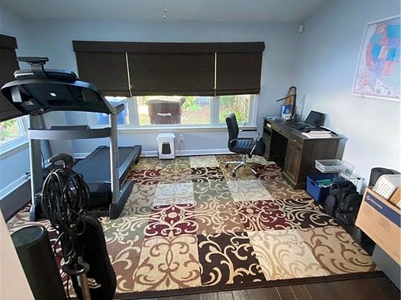 5th image of 213 Esplanade Pl