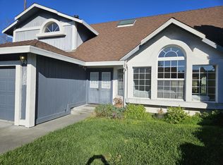 1727 Bluejay Ct, Fortuna, CA 95540