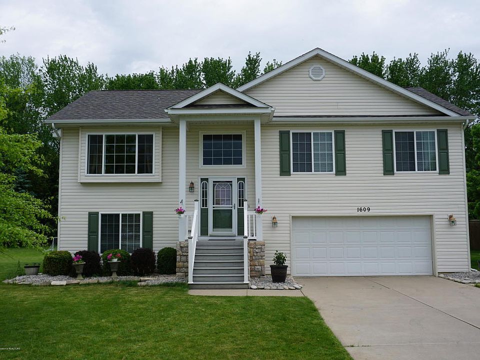 1st image of 1609 Gander Hill Dr