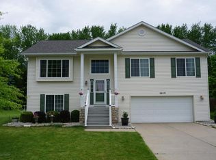 1609 Gander Hill Dr, Holt, MI 48842