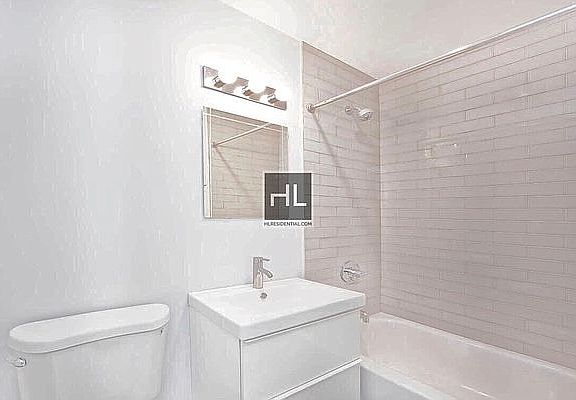 4th image of 100 Wyckoff St APT 2R