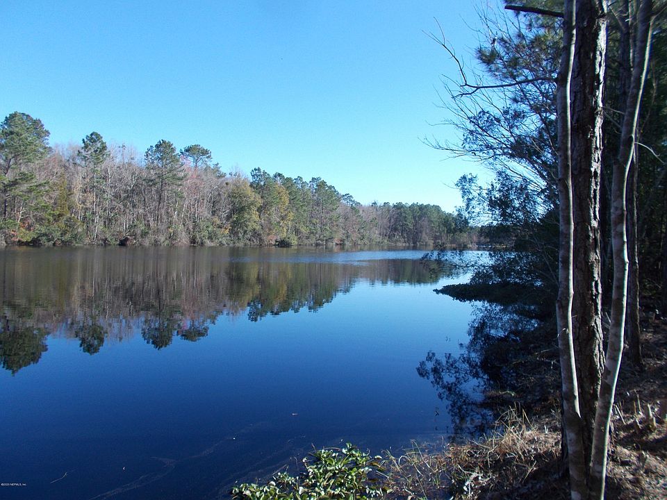 2nd image of 128 N Prairie Lakes Dr