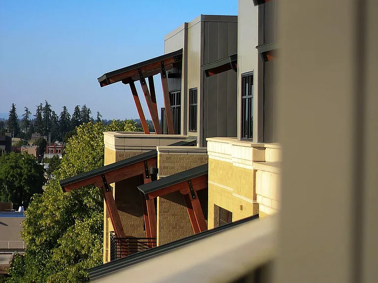 The Meridian Apartments — Photo 23