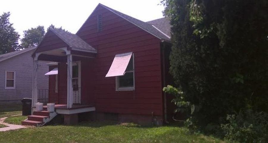 1st image of 210 N Plum St