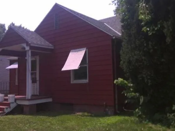 210 N Plum St, Plainview, NE 68769