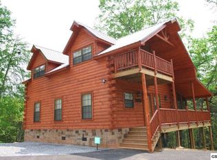 1241 Honeysuckle Ln, Sevierville, TN 37876