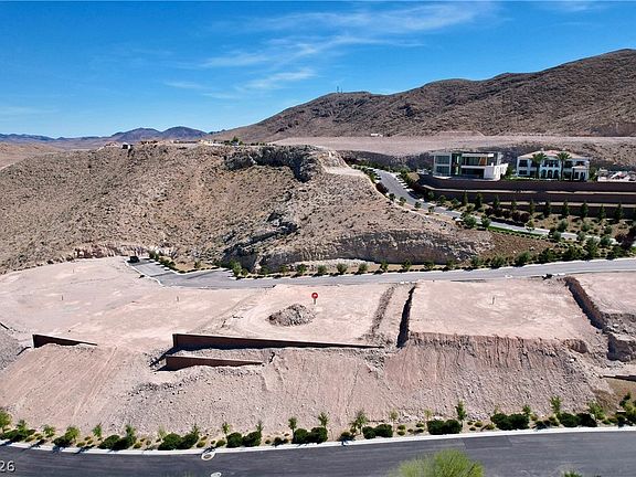 5th image of 30 Mountain View Dr