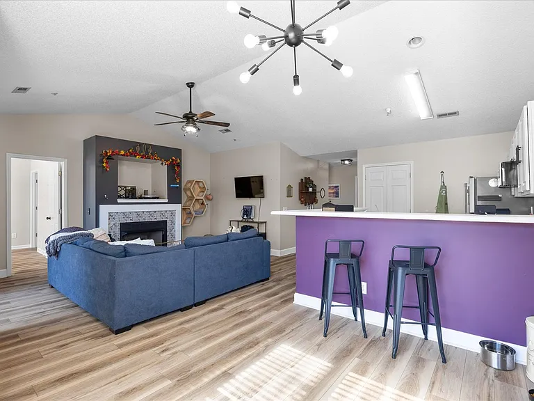 1600 Willoughby Park Ct #6 — Photo 25