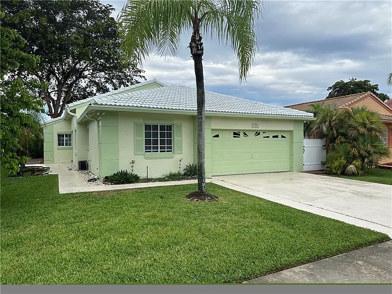 1st image of 287 NW 45th Ave