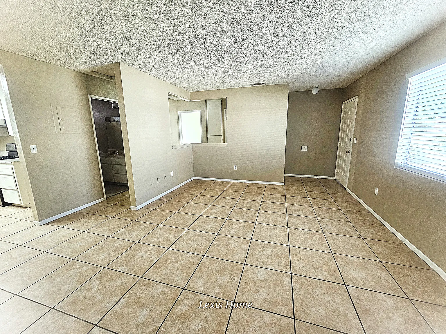 2 bed, 864 sqft, $1,325 — Photo 3