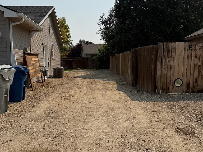 16566 N Liverpool Ln — Photo 19