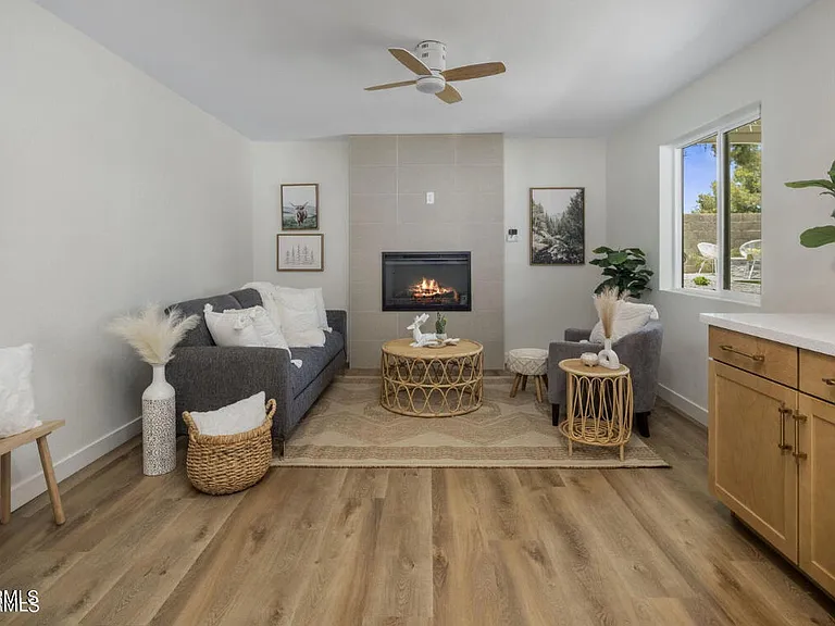 626 E Palomino Dr — Photo 22