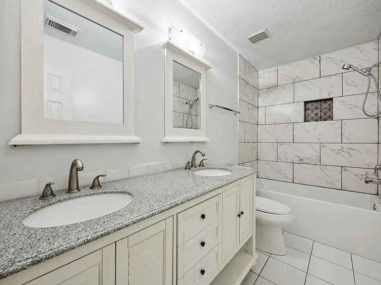12310 Robin Meadow Cir — Photo 23