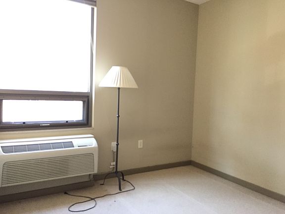 5th image of 111 N 9th St Unit 203