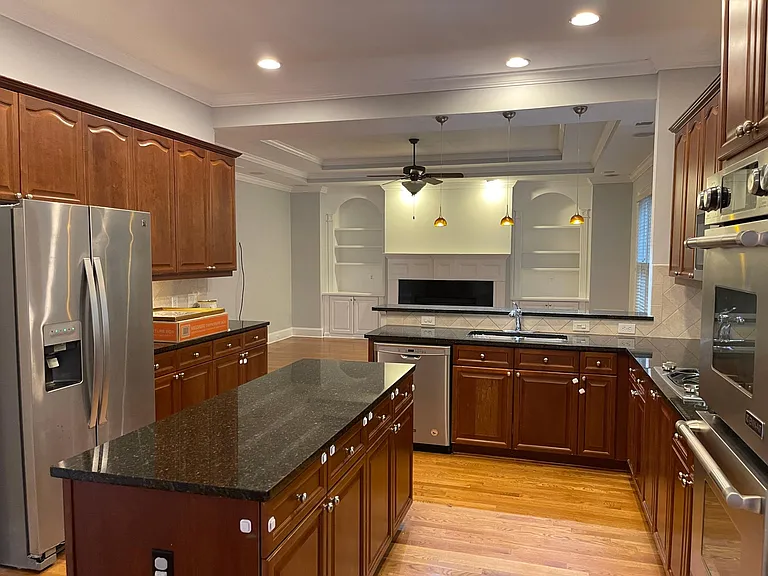 390 Wembley Cir — Photo 8