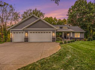 4222 Lamont Woods Dr, Marne, MI 49435