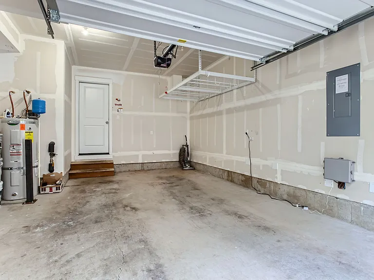 14060 SW Compass Dr — Photo 6