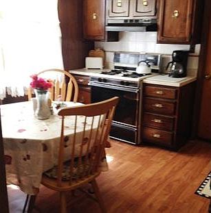 4th image of 54 Elm St