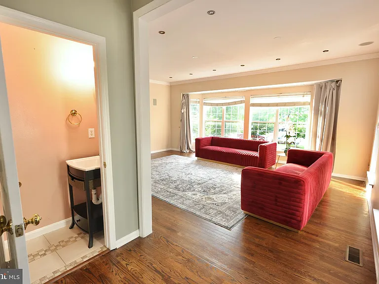 6633 Creek Point Way — Photo 20