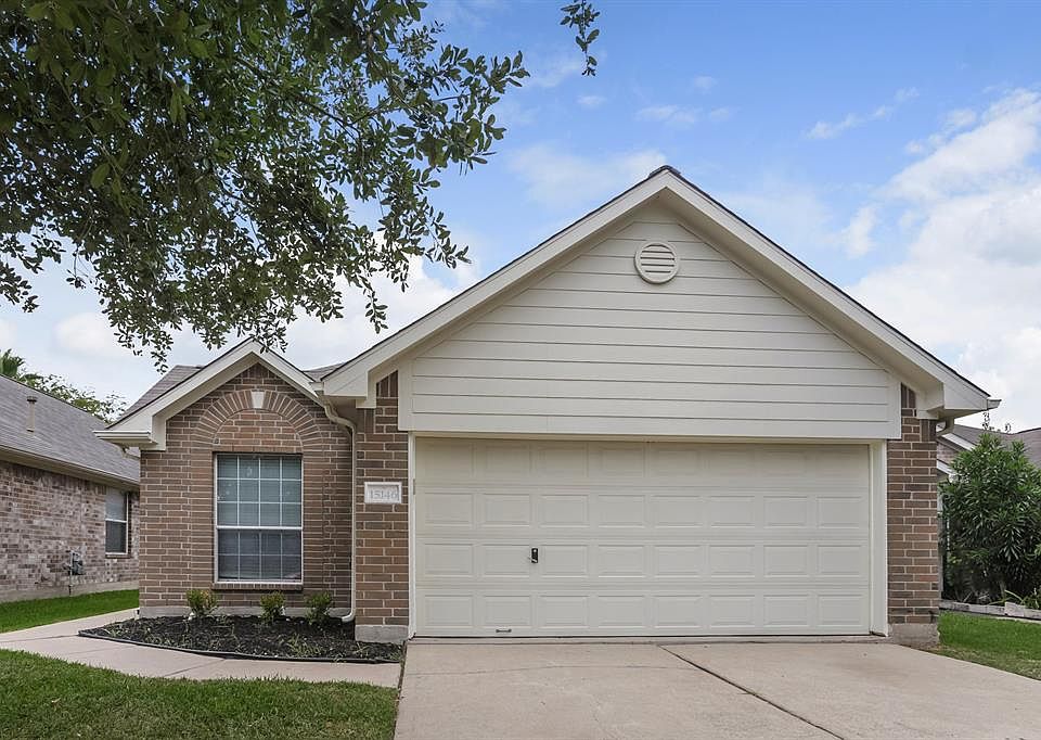 1st image of 15146 Briarcraft Dr