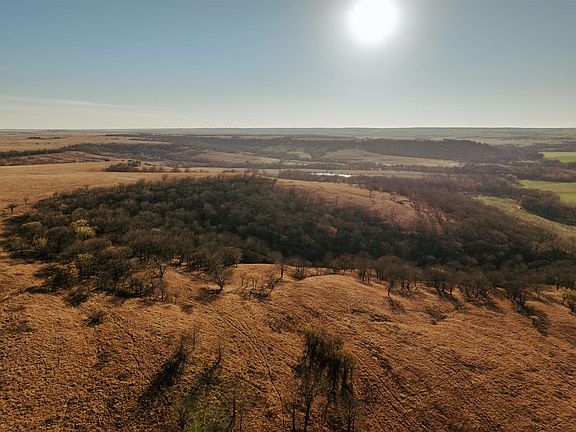 4th image of 474 G Rd