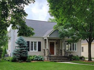 231 S Peck Ave, La Grange, IL 60525