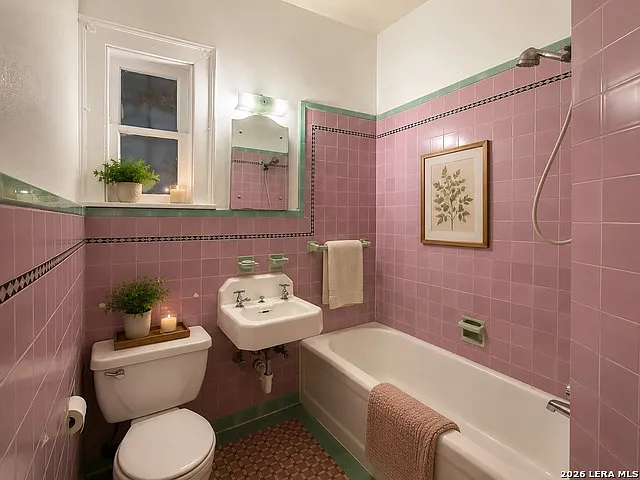 1950 W Huisache Ave #4 — Photo 7