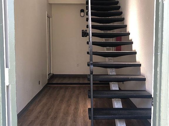 2nd image of 1713 Ross Cir