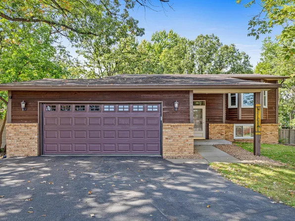 8408 Long Lake Rd, Mounds View, MN 55112
