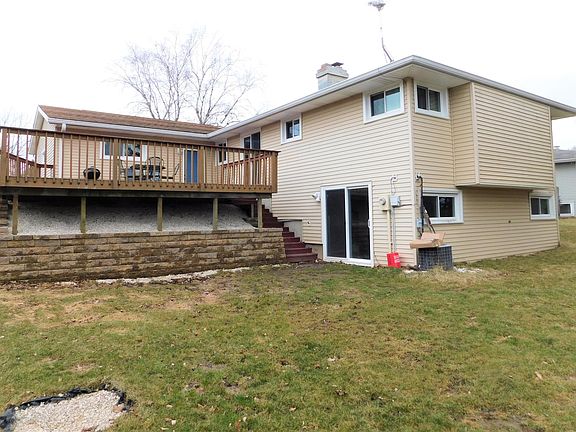 2nd image of 1732 Knoll Crest Dr
