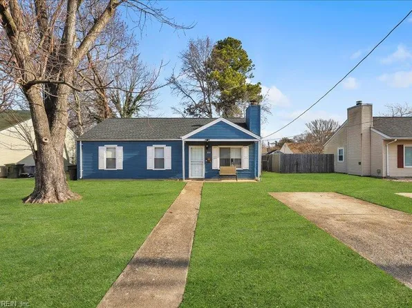 814 Downing St, Hampton, VA 23661