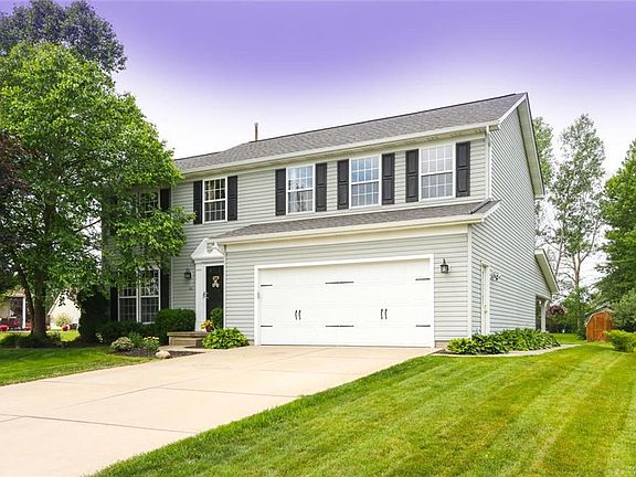 4th image of 60 E Royal Hill Dr