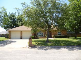1502 Preston Trl, Snyder, TX 79549