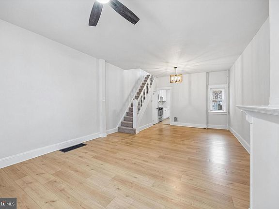 3rd image of 2132 S Simpson St