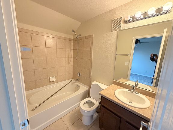 5th image of 23500 E Alamo Pl #A