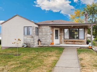402 E 8th St, Rock Falls, IL 61071