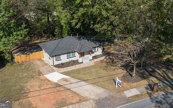 2nd image of 2793 Gresham Rd SE