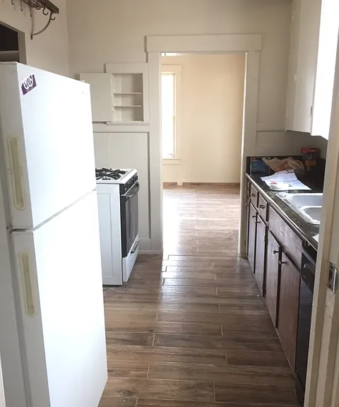 627 N Euclid Ave #1 — Photo 8