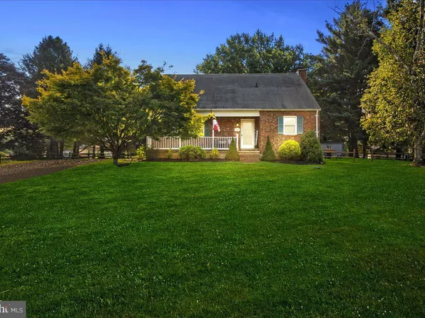 5907 Dale Ct, Eldersburg, MD 21784