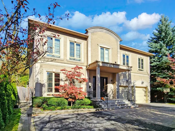 164 Owen Blvd, Toronto, ON M2P 1G7