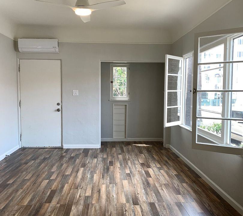 1st image of 208 N Louise St #A