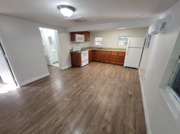 210 SW 7th St, Dania, FL 33004