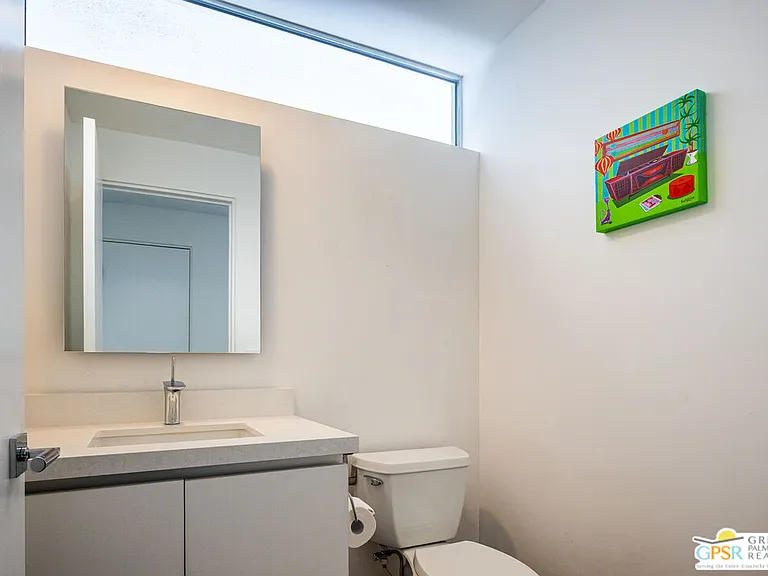 1009 Iris Ln — Photo 13
