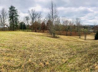 S Flat Creek Rd, Sevierville, TN 37876